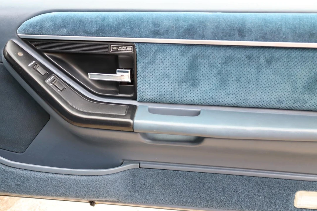 1990 Ford Thunderbird - Image 31 of 31