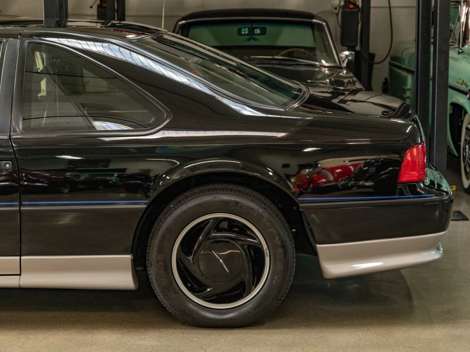 1990 Ford Thunderbird 10th Gen - Image 8 of 21