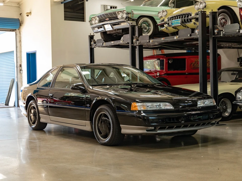 1990 Ford Thunderbird 10th Gen - Image 13 of 21