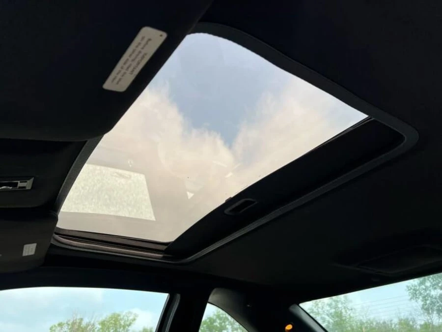 1990 Ford Thunderbird 10th Gen - Image 9 of 12