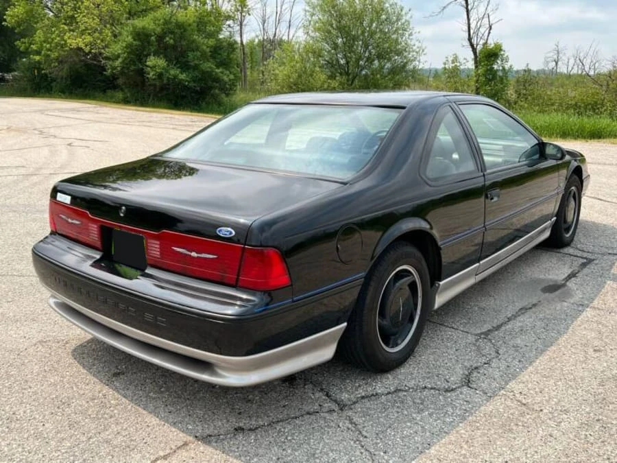 1990 Ford Thunderbird 10th Gen - Image 4 of 12