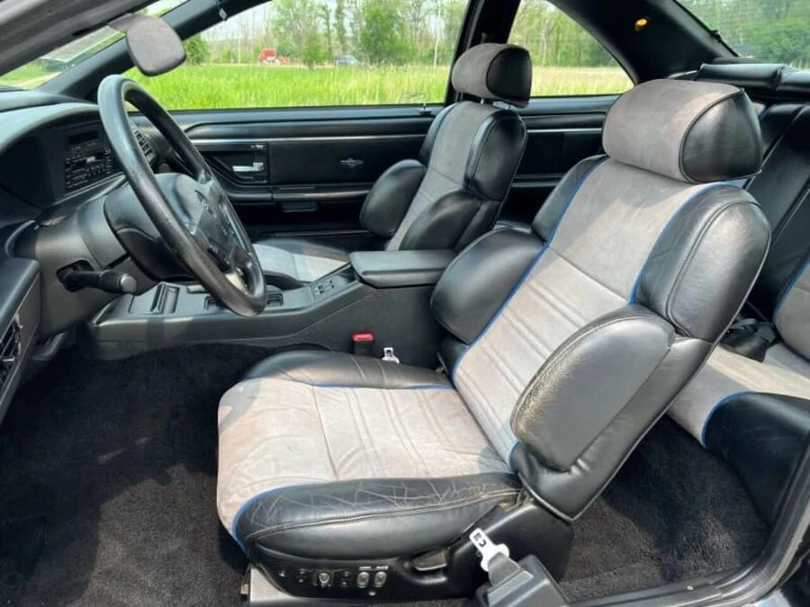 1990 Ford Thunderbird 10th Gen - Image 8 of 12