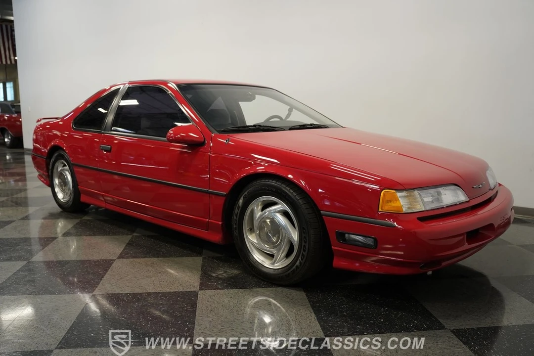 1990 Ford Thunderbird 10th Gen - Image 16 of 21