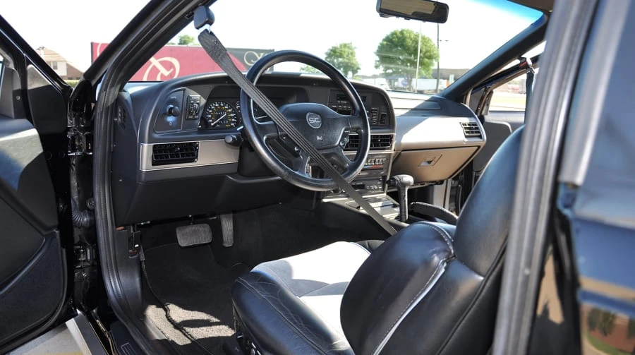 1990 Ford Thunderbird 10th Gen - Image 2 of 12