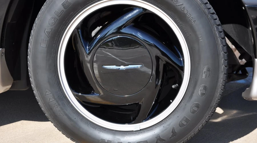 1990 Ford Thunderbird 10th Gen - Image 6 of 12