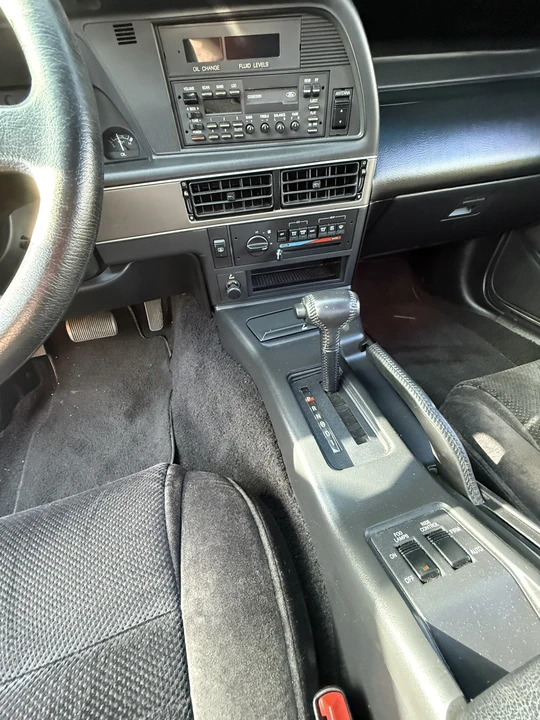1990 Ford Thunderbird 10th Gen - Image 17 of 31
