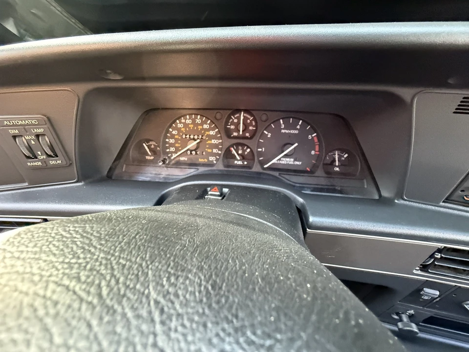 1990 Ford Thunderbird 10th Gen - Image 7 of 31
