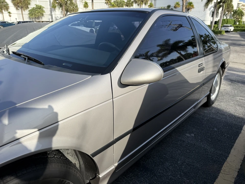 1990 Ford Thunderbird 10th Gen - Image 20 of 31