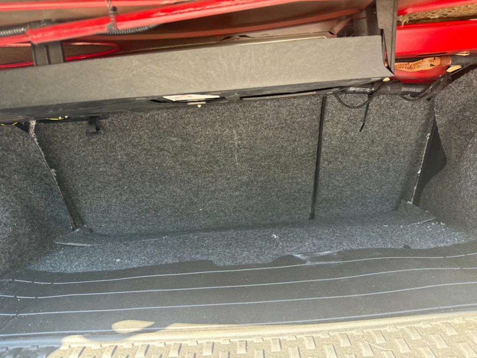 1990 Ford Thunderbird 10th Gen - Image 12 of 22