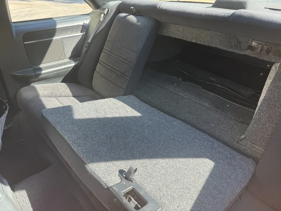 1990 Ford Thunderbird 10th Gen - Image 16 of 22