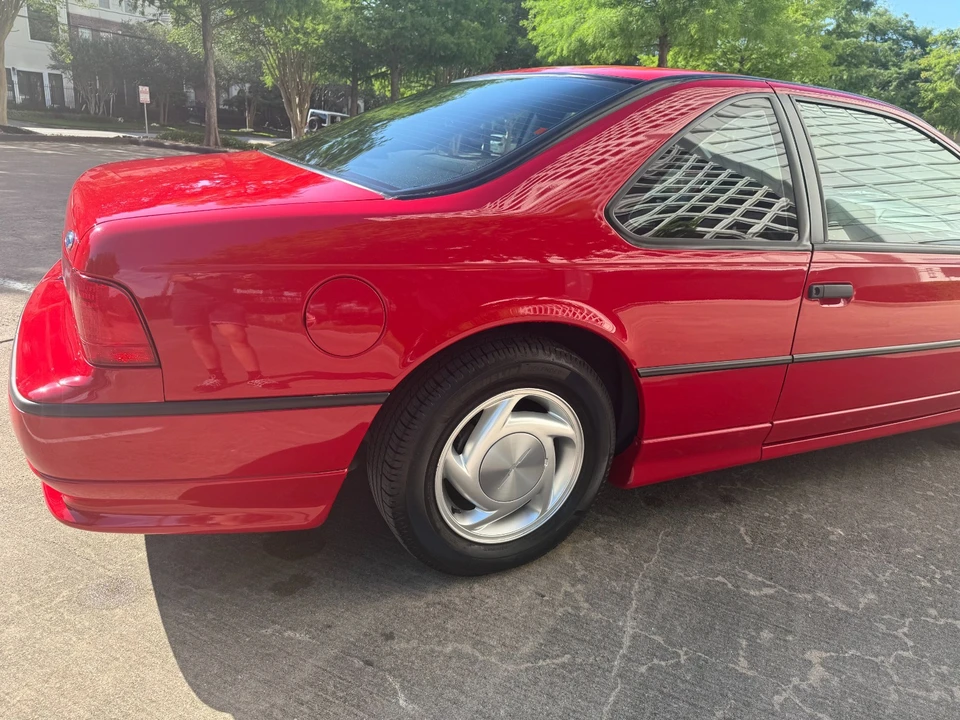 1990 Ford Thunderbird 10th Gen - Image 8 of 22