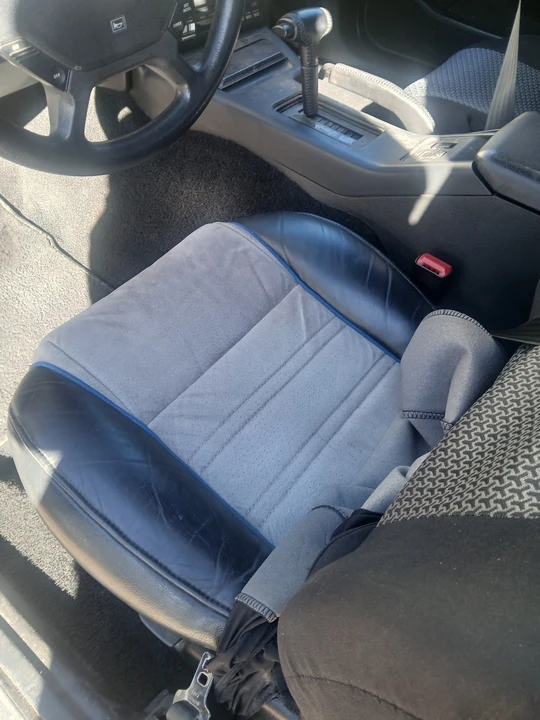 1990 Ford Thunderbird 9th Gen - Image 19 of 21