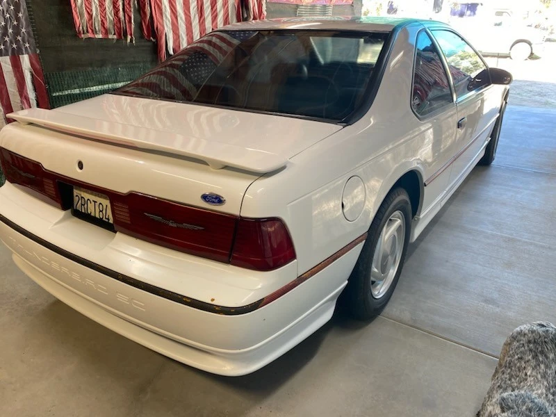 1990 Ford Thunderbird 10th Gen - Image 9 of 13
