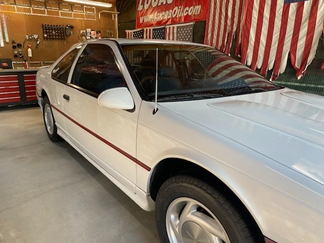 1990 Ford Thunderbird 10th Gen - Image 7 of 13