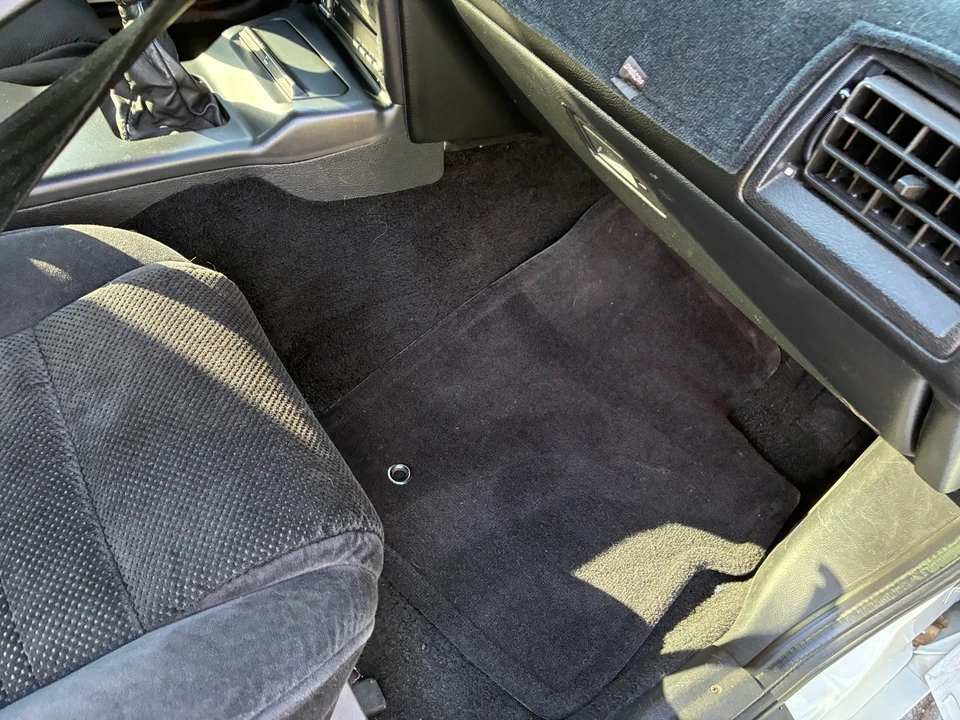 1990 Ford Thunderbird 10th Gen - Image 10 of 25
