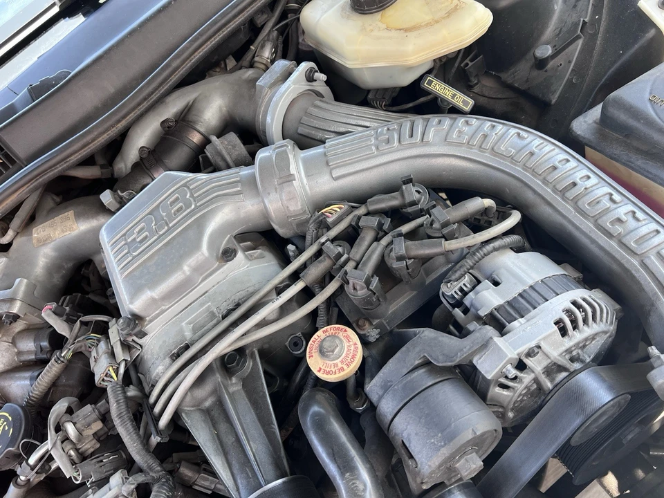 1990 Ford Thunderbird 10th Gen - Image 2 of 23