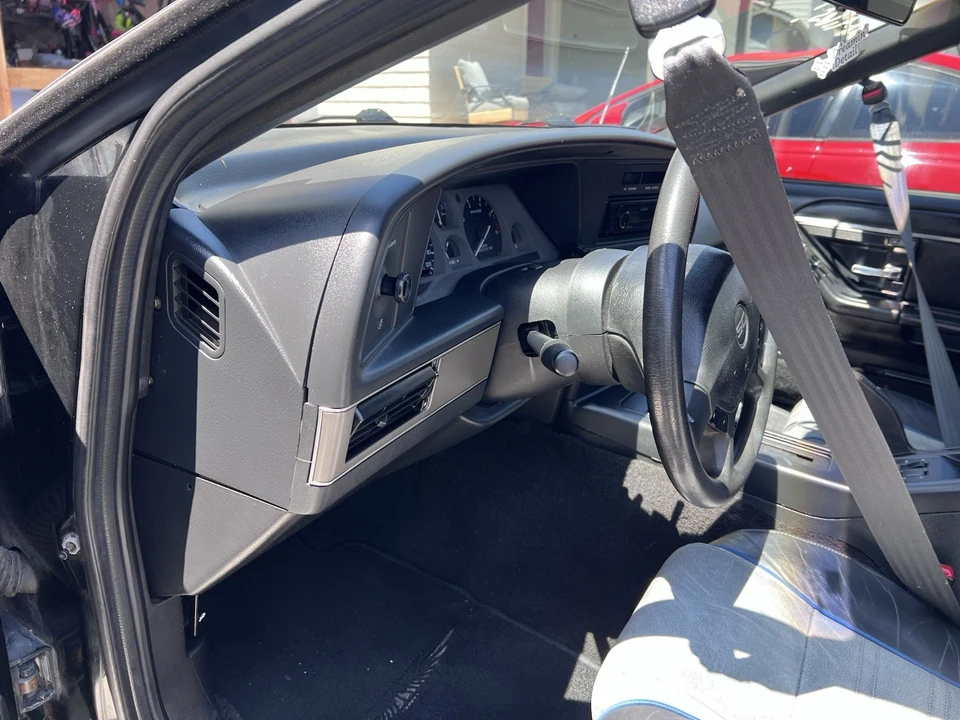 1990 Ford Thunderbird 10th Gen - Image 6 of 23