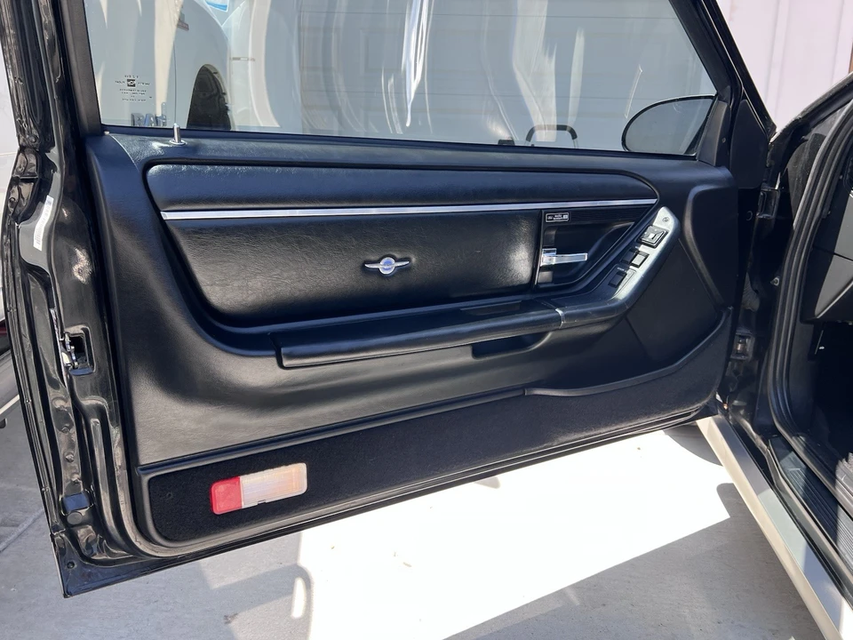1990 Ford Thunderbird 10th Gen - Image 5 of 23