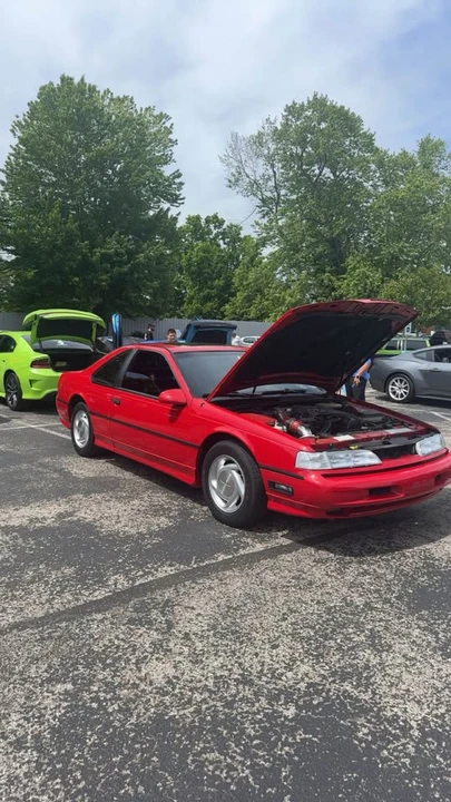 1990 Ford Thunderbird 10th Gen - Image 2 of 4