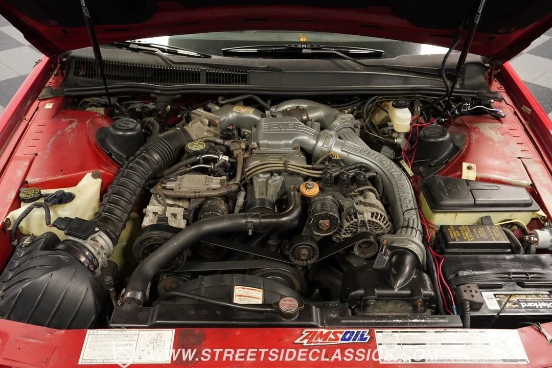 1990 Ford Thunderbird 10th Gen - Image 4 of 12