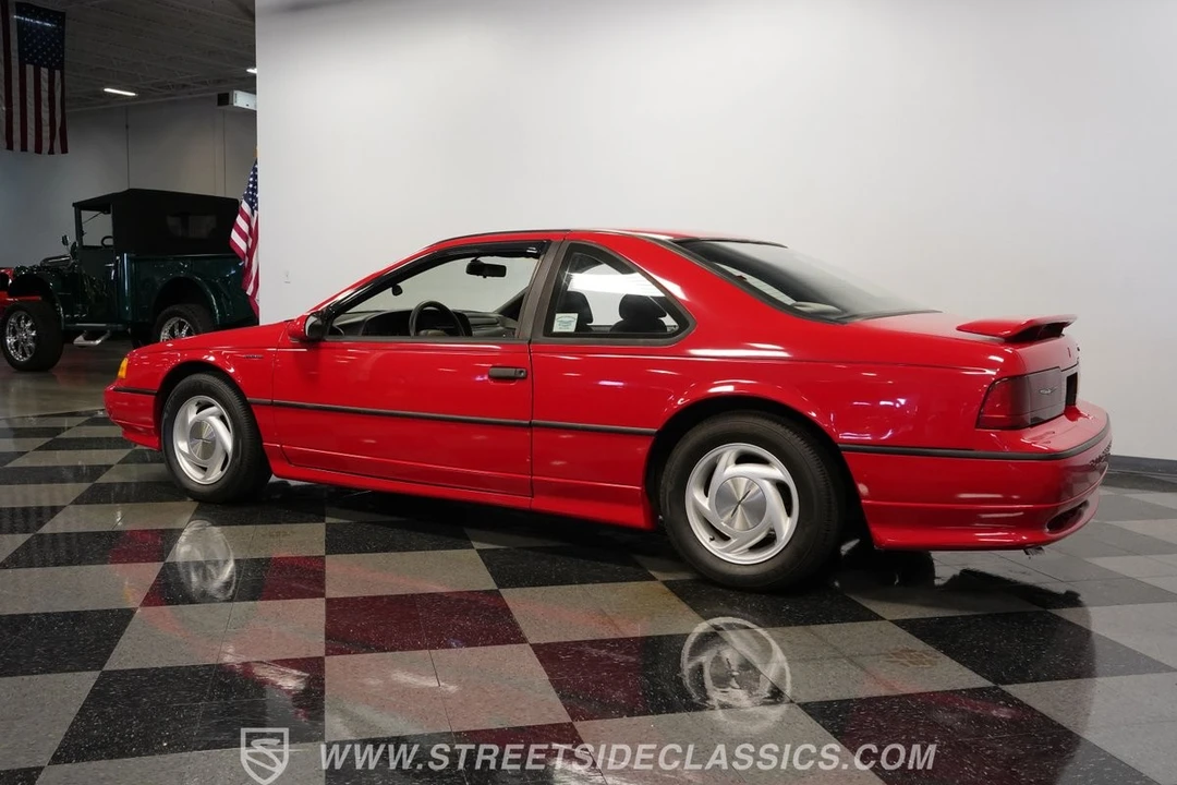 1990 Ford Thunderbird 10th Gen - Image 8 of 12