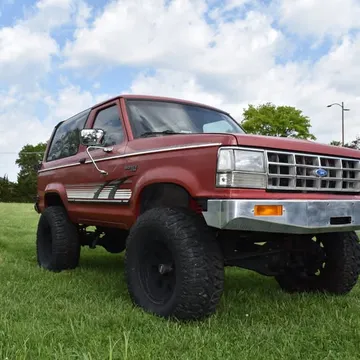 1990 Ford Bronco 2