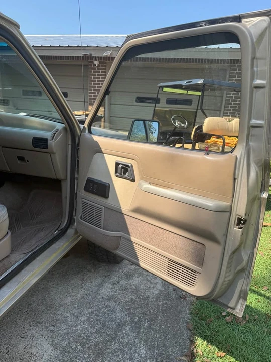 1990 Ford Bronco 4th Gen - Image 9 of 10