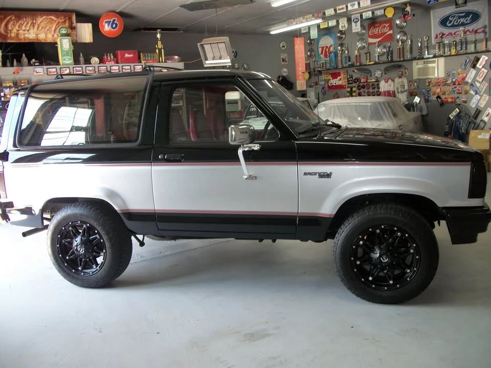 1990 Ford Bronco II - Image 3 of 9