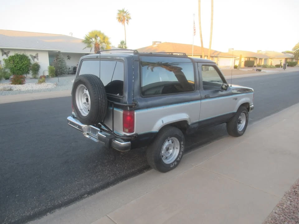 1990 Ford Bronco II - Image 4 of 16
