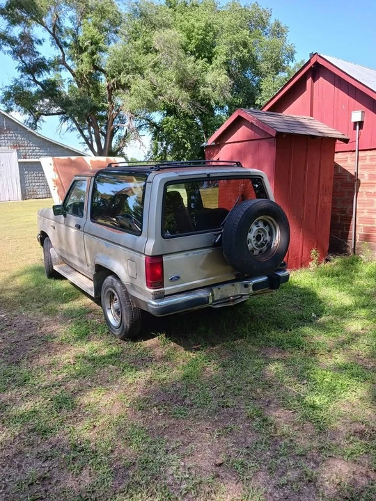1990 Ford Bronco II - Image 10 of 11