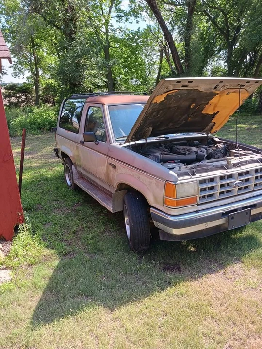 1990 Ford Bronco II - Image 7 of 11