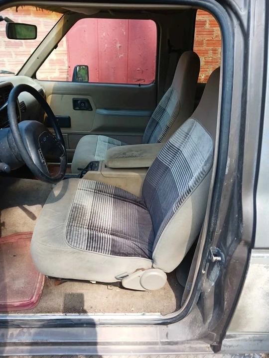 1990 Ford Bronco II - Image 5 of 11