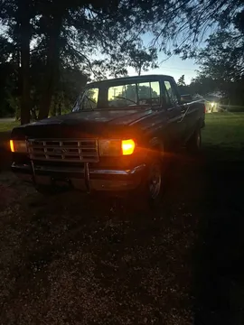 1990 Ford F-150 XLT