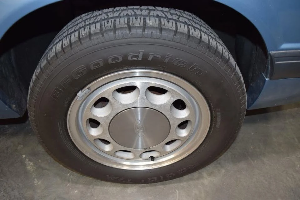 1990 Ford Mustang 3rd Gen - Image 11 of 20