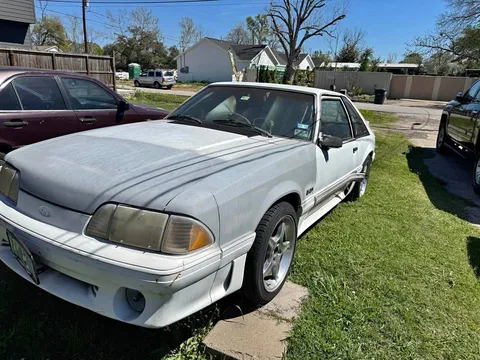 1990 Ford Mustang