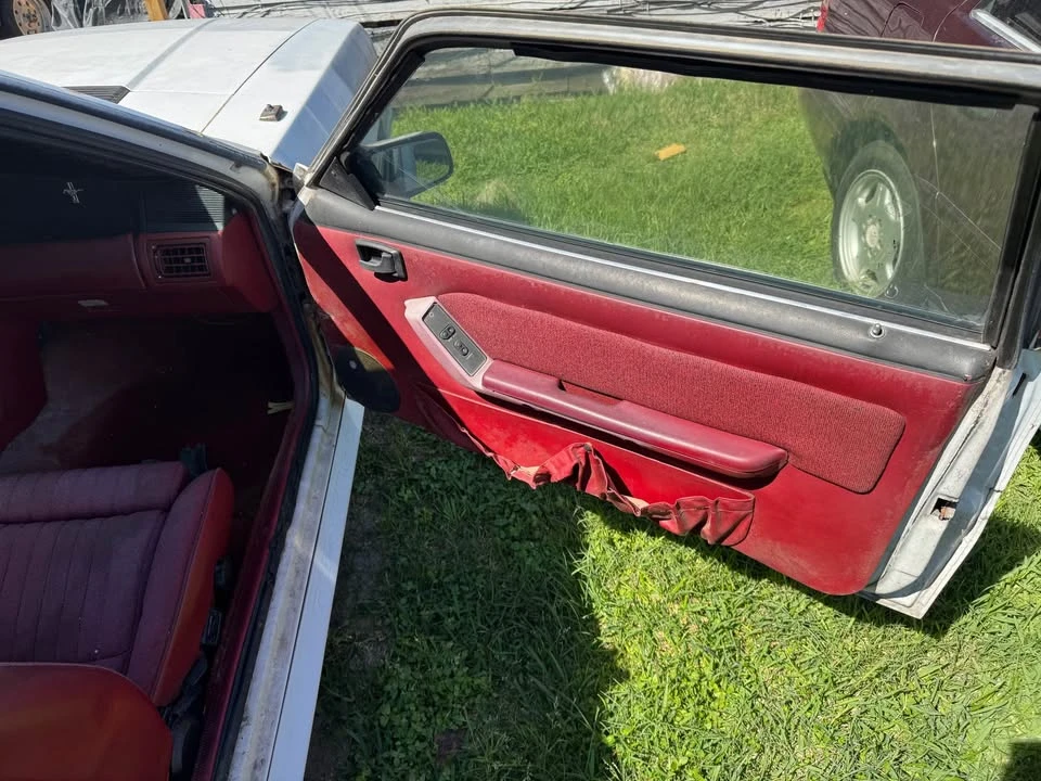 1990 Ford Mustang 3rd Gen - Image 5 of 12