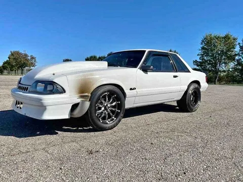 1990 Ford Mustang