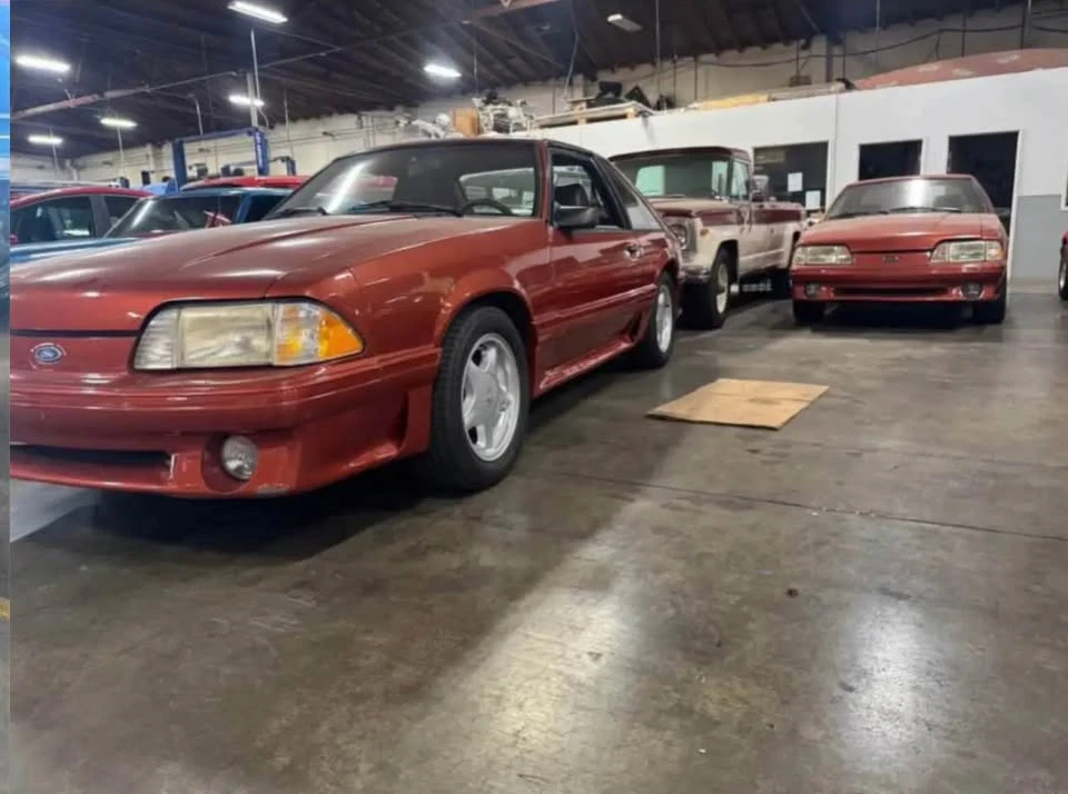 1990 Ford Mustang 3rd Gen - Image 2 of 3