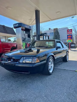 1990 Ford Mustang