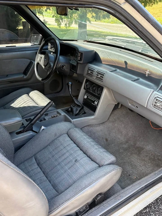 1990 Ford Mustang 3rd Gen - Image 4 of 9