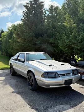 1990 Ford Mustang