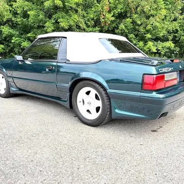 1990 Ford Mustang 7-Up Edition