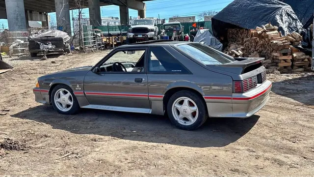 1990 Ford Mustang GT Coupe