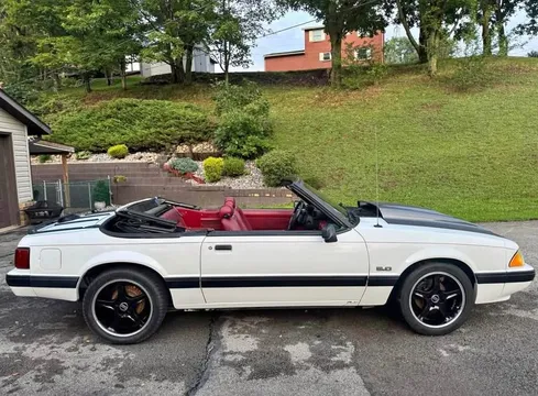 1990 Ford Mustang LX 5.0 Liter Convertible
