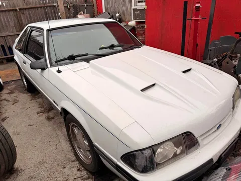 1990 Ford Mustang LX 5.0 Liter Hatchback