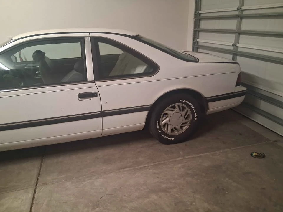 1990 Ford Thunderbird 10th Gen - Image 5 of 6