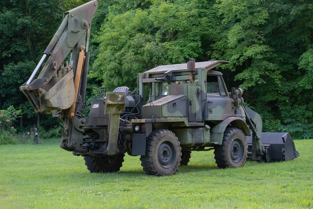 1990 Mercedes-Benz Unimog - Image 9 of 31