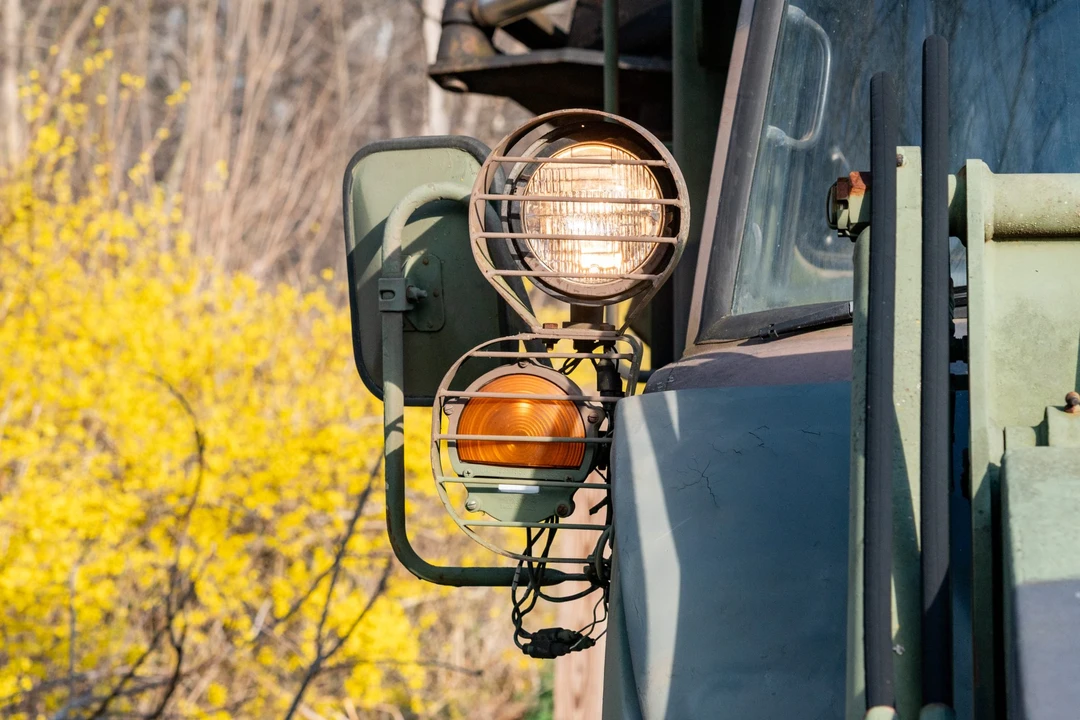 1990 Mercedes-Benz Unimog - Image 13 of 31