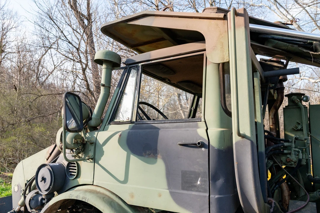1990 Mercedes-Benz Unimog - Image 30 of 31