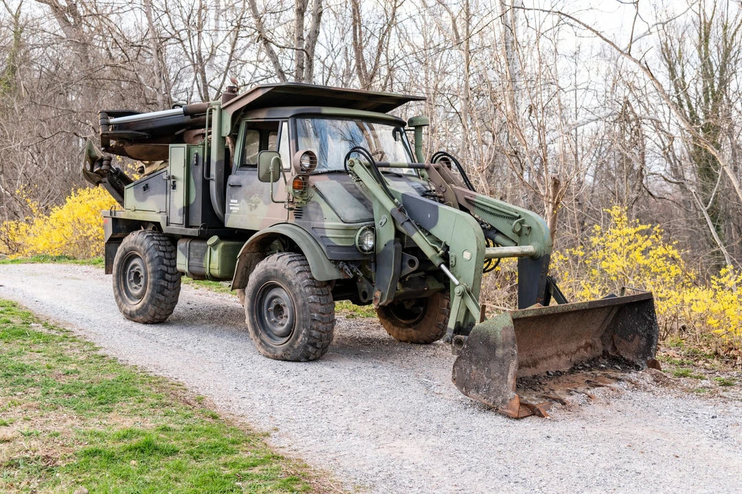 1990 Mercedes-Benz Unimog - Image 2 of 31